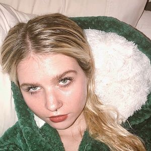 Meet your Posher, Brielle